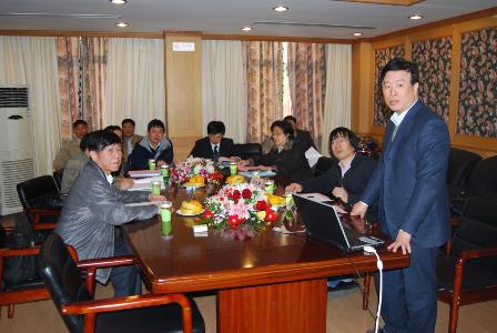 材料骚母狗分党委书记、材料实验教学中心唐颂超做验收汇报